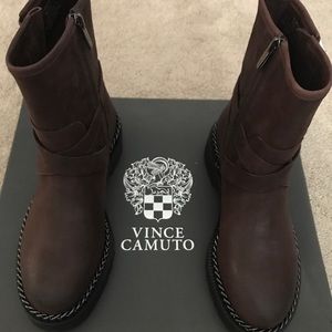 VINCE CAMUTO VC MESSTIA BOOTS